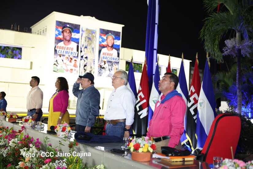 HOMENAJE